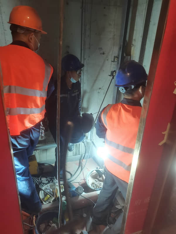 無機(jī)房電梯上下吵死了咋處理？